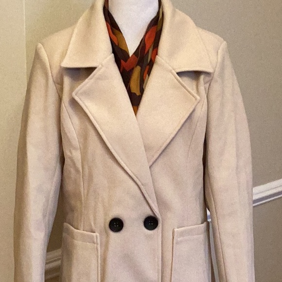 Fashion dress coat in beige fully lined double breast size large. New with tags - Picture 2 of 12